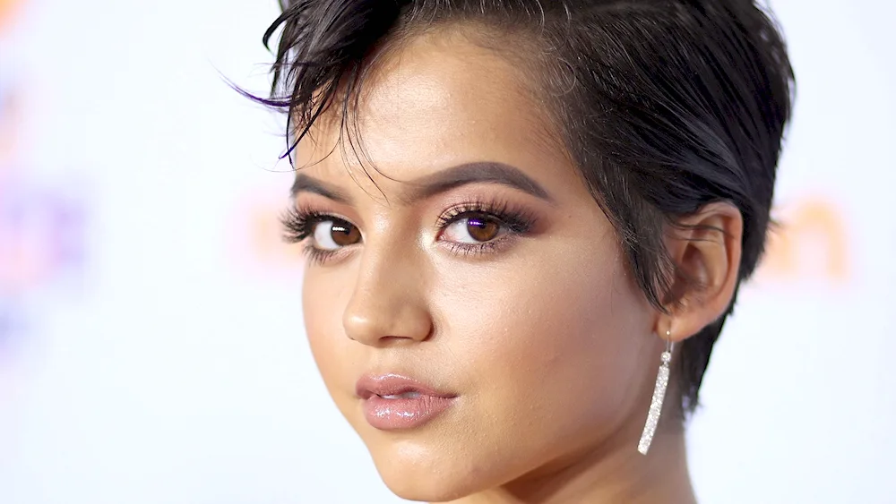 Isabela Moner