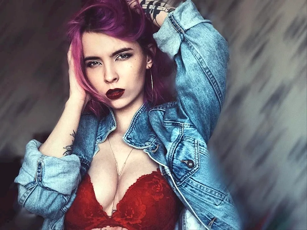 Julie Resh