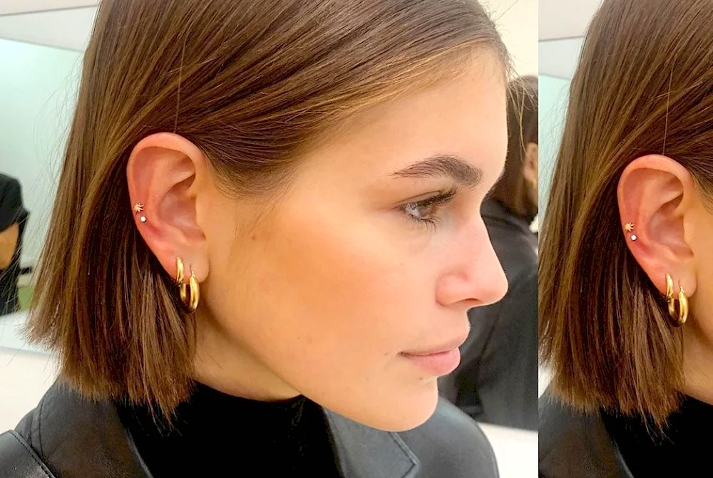 Kaya Gerber piercings