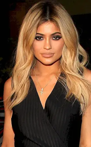 Kylie Jenner blonde
