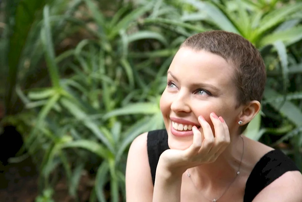 Kylie Minogue's hair after chemotherapy