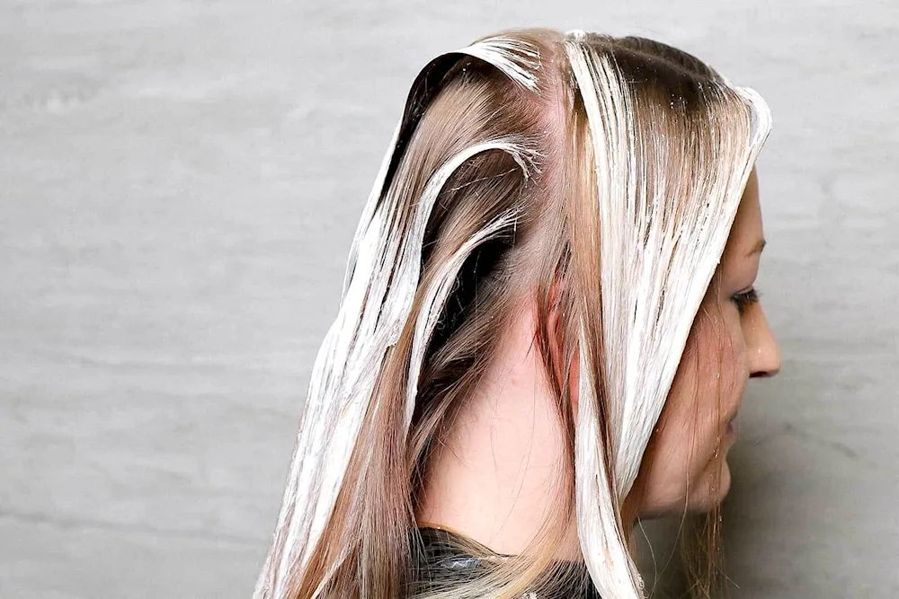 How to make highlights on your hair at home for yourself