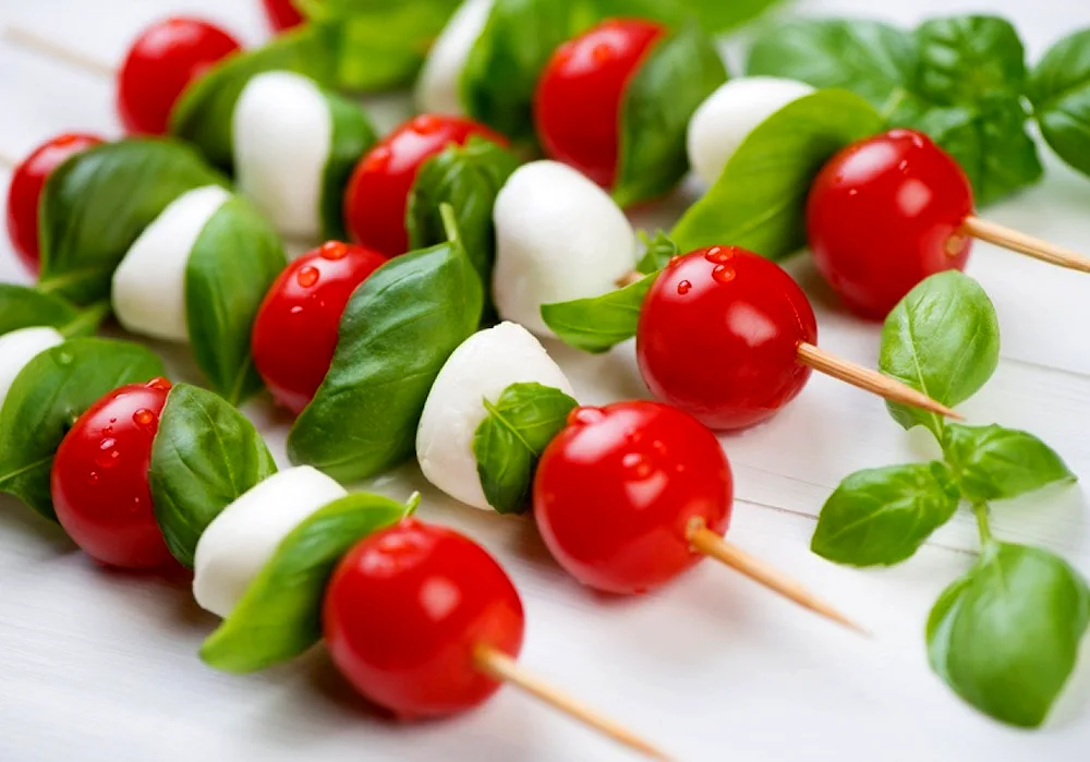 Canape cherry mozzarella tomatoes
