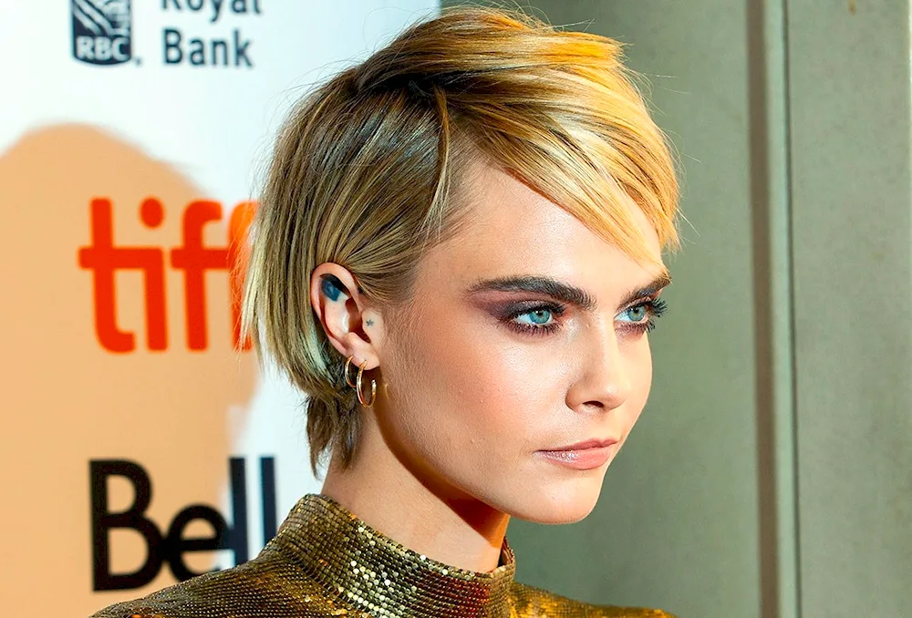 Cara Delevingne