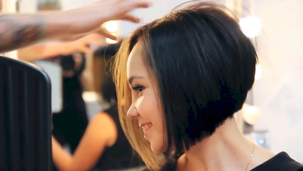 Tomboy hairstyle Korean bob