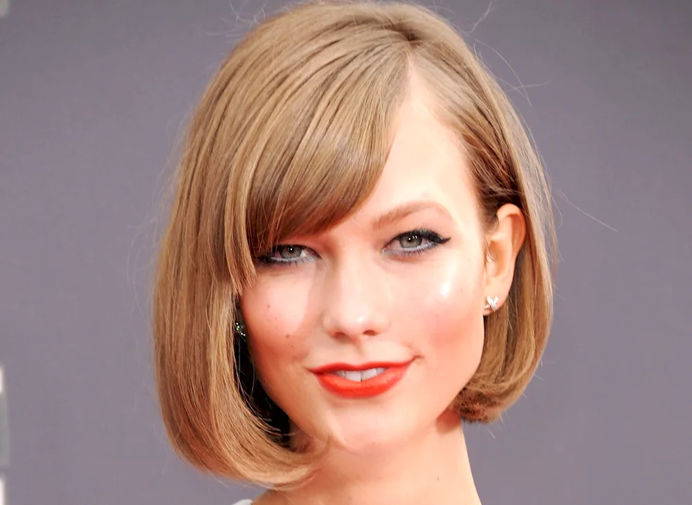 Foxy ponytail haircut