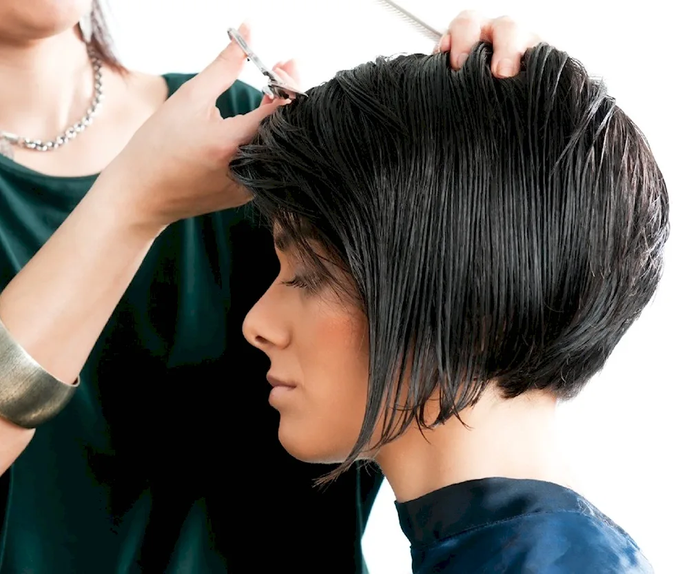 Career haircut with filigree