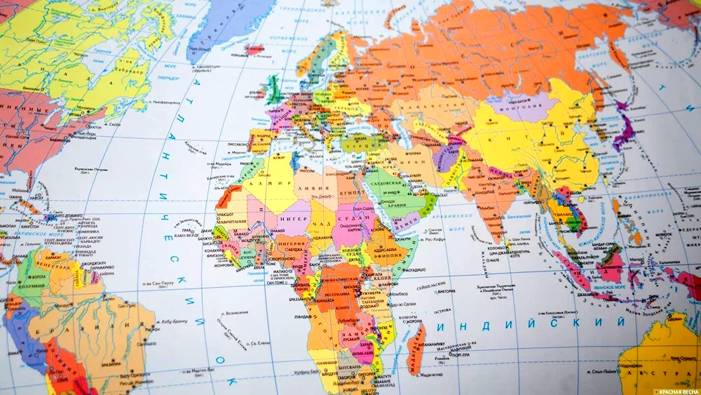 World map of the world with borders of states 2022 in Russian with countries