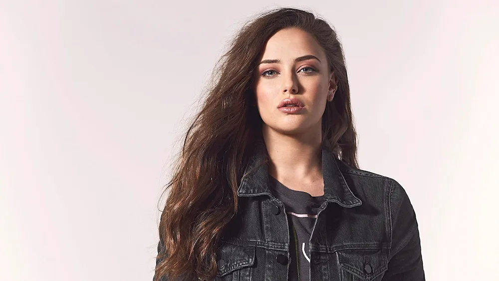 Katherine Langford 2022