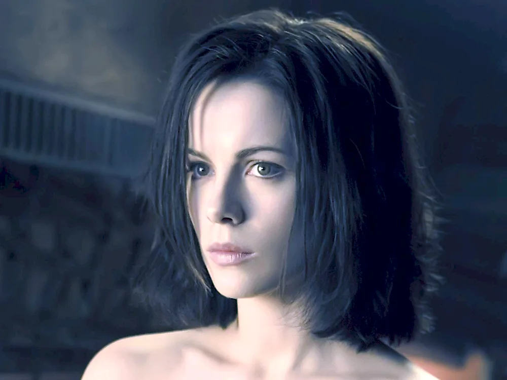 Kate Beckinsale Celine