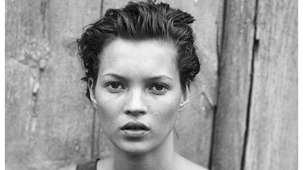 Kate Moss in youth photoshoots