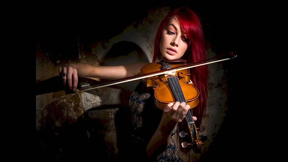 Kate Violinist