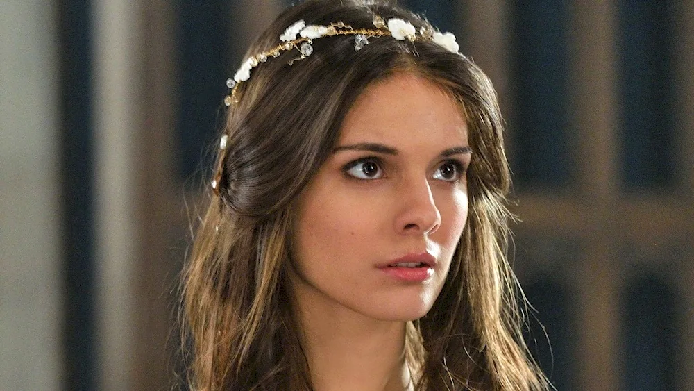 Caitlin Stasey