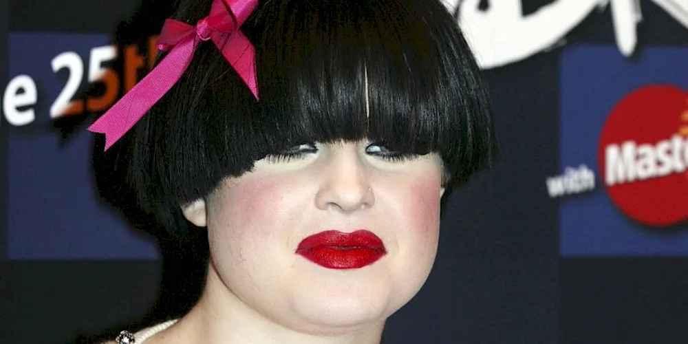 Kelly Osbourne with bangs