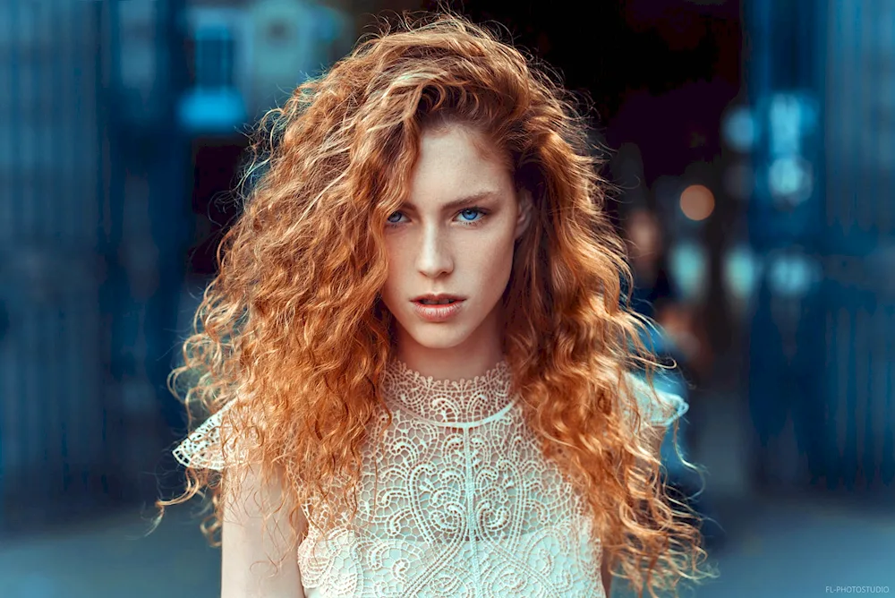 Curly girl's hair