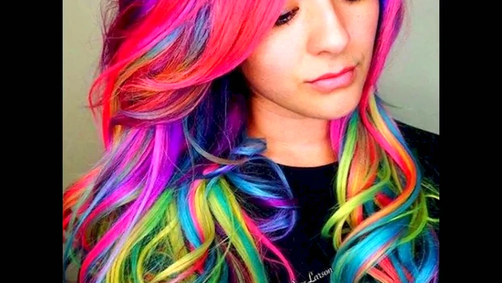 Dyed colourful strands