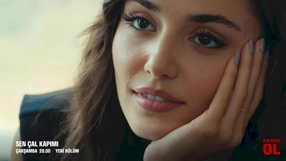 Hande Erchel Erchel Eda Yildiz
