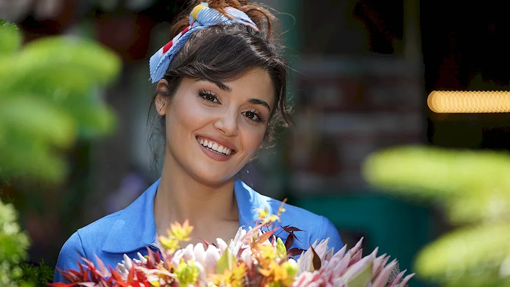 Hande Erchel Eda Yıldız