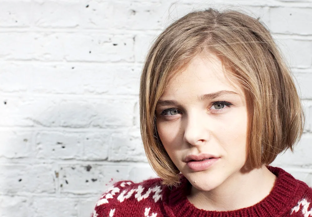 Chloe Grace Moretz with short hair