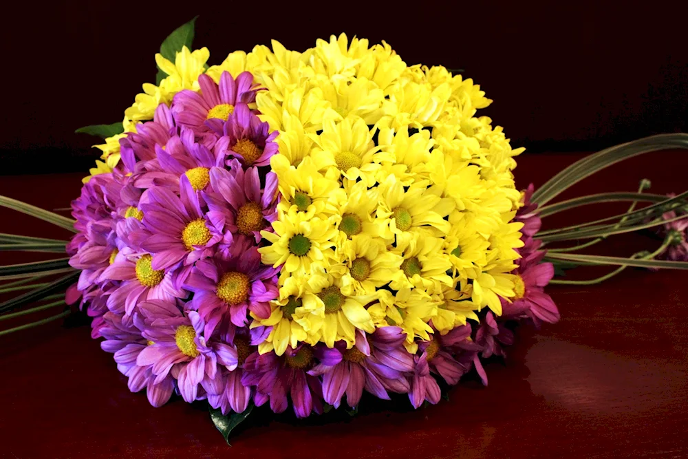 White chrysanthemum bouquet