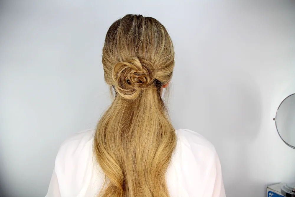 Malvinka hairstyle with a bow