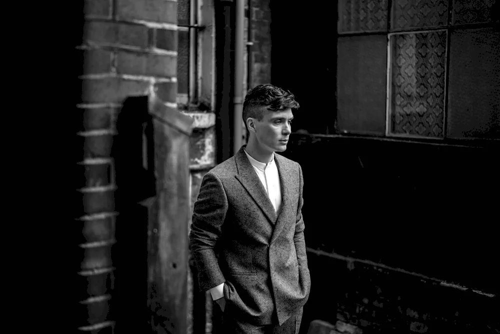 Killian Murphy sharp visors