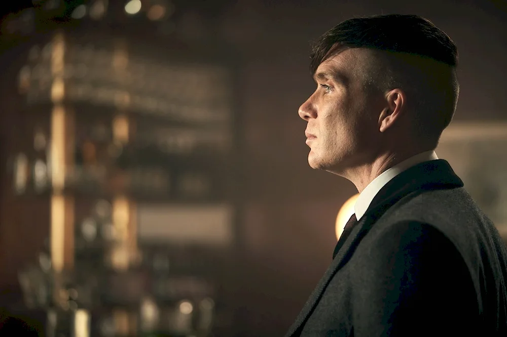 Sharp visors Thomas Shelby