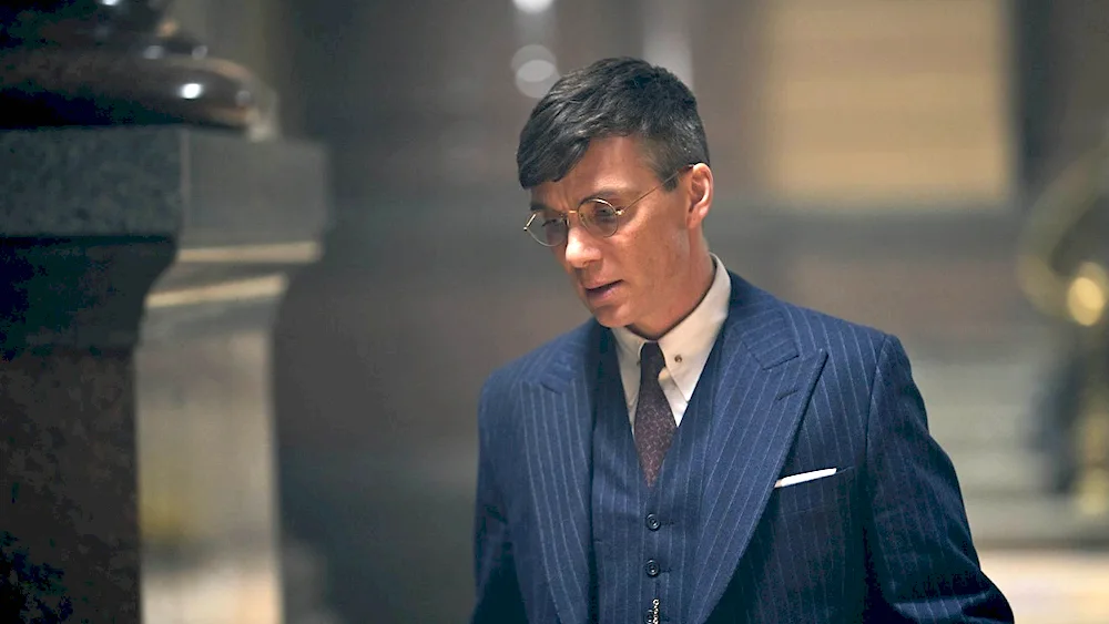 Sharp visors Thomas Shelby