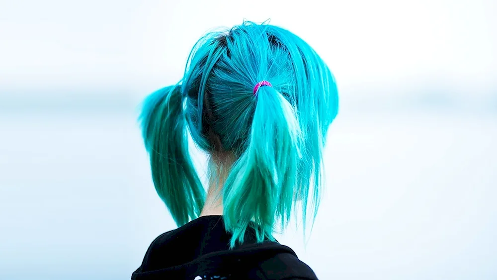 Chiolet Rausch with blue hair hair