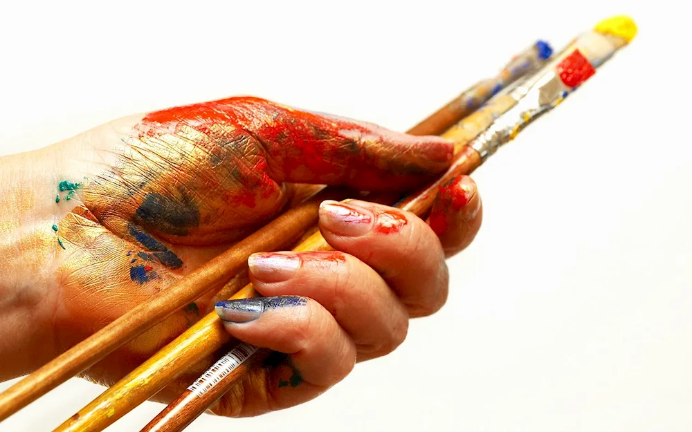Hands painting