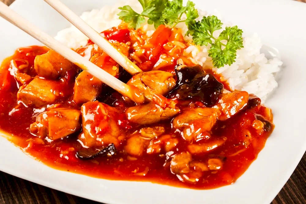 Chinese chicken in sweet and sour sauce