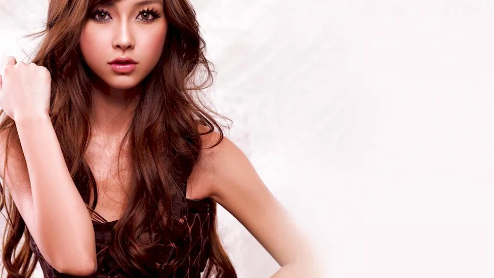 A Asian hair colouring