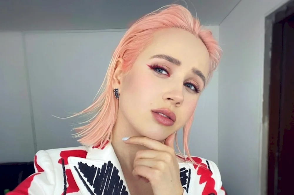 Anime Pink hair