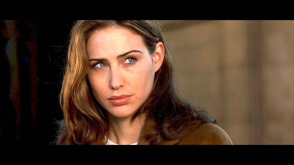 Claire Forlani