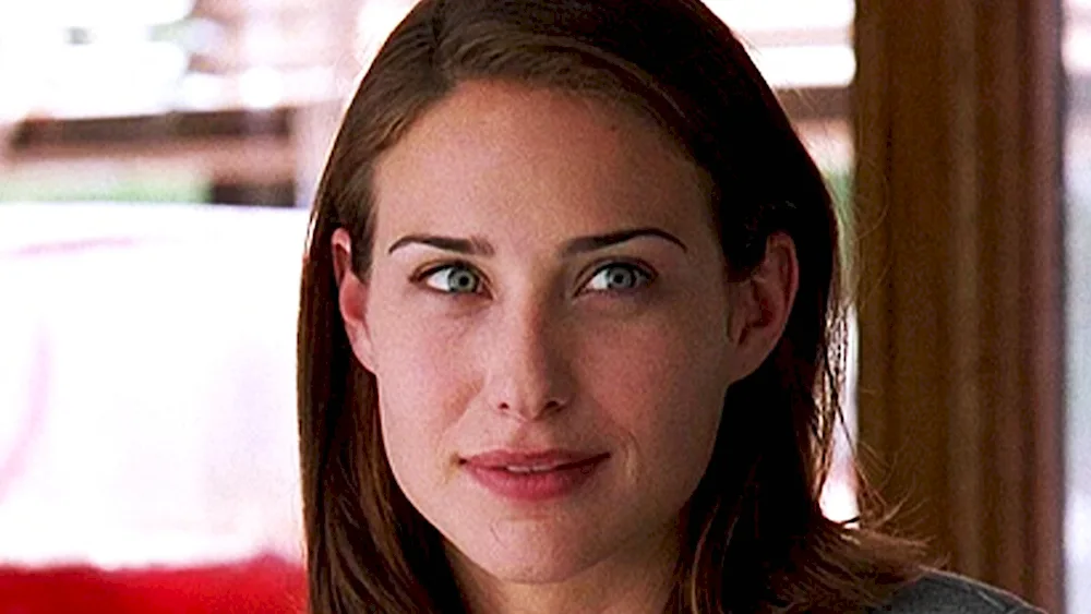 Claire Forlani