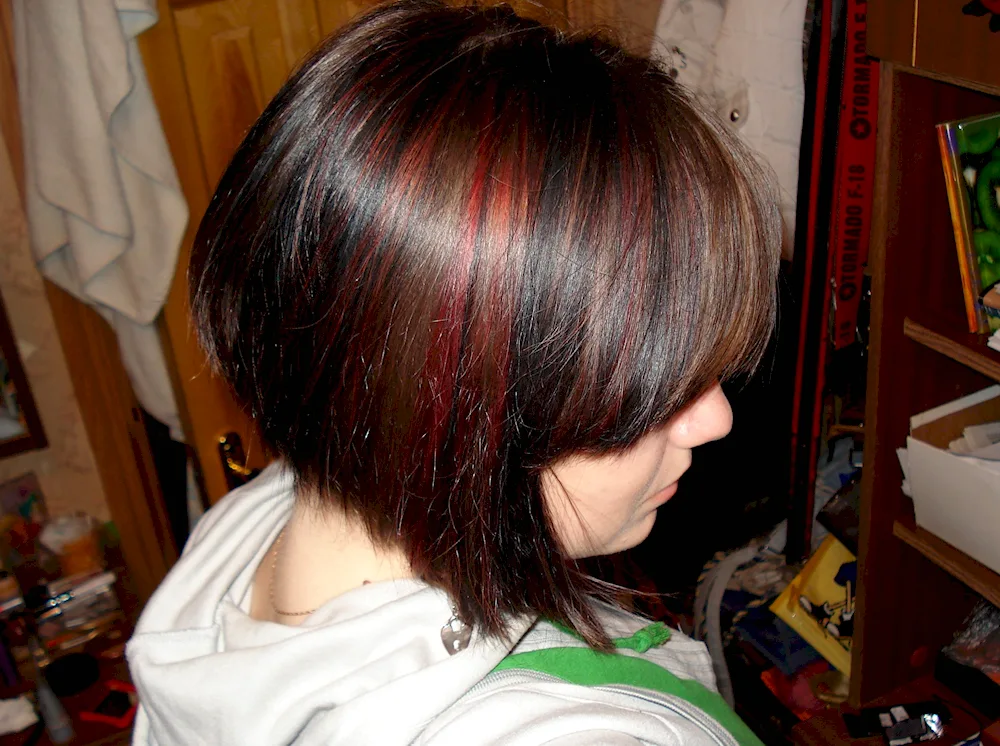 Red colouring on dark hair