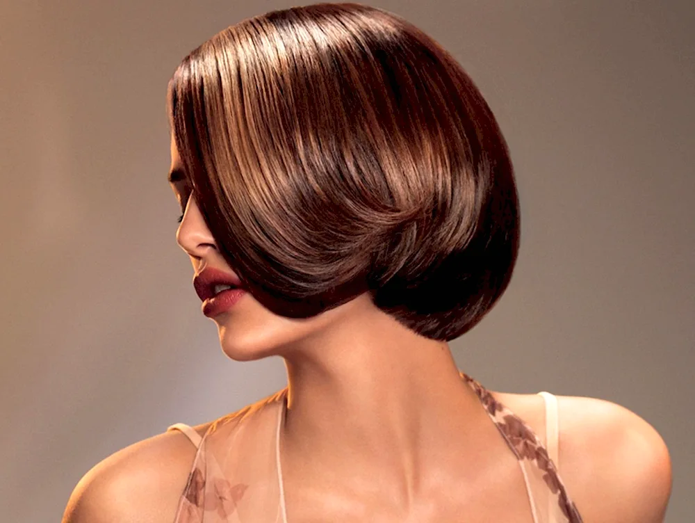 Colouring on dark hair short