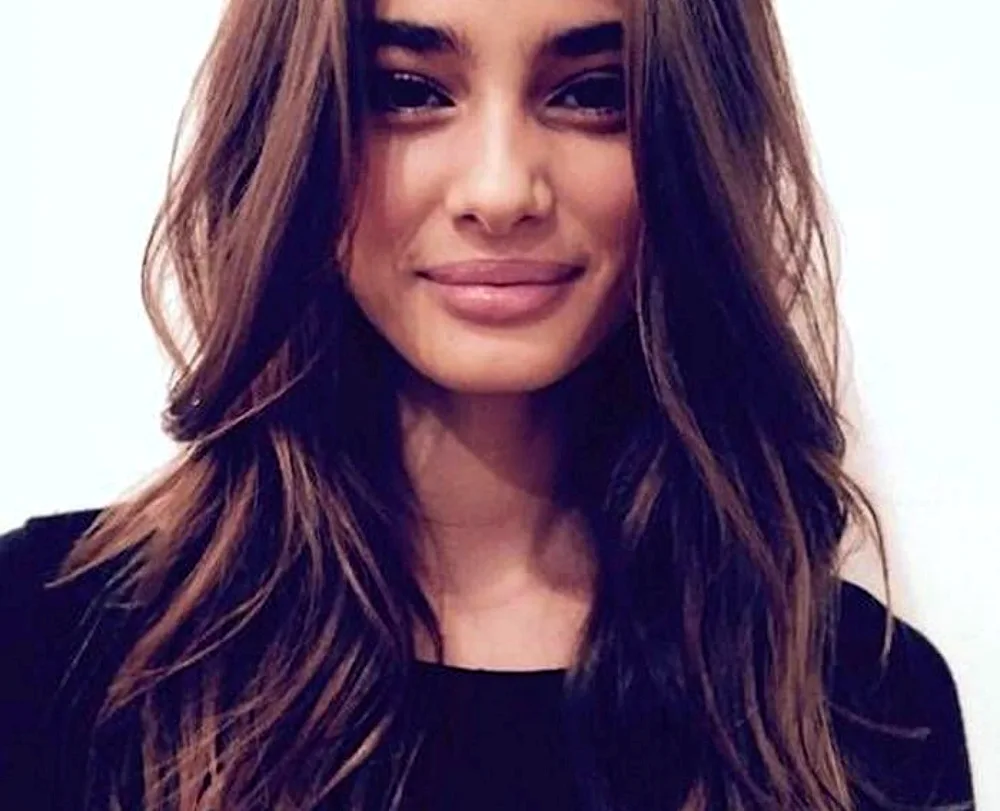Contouring on dark hair straight