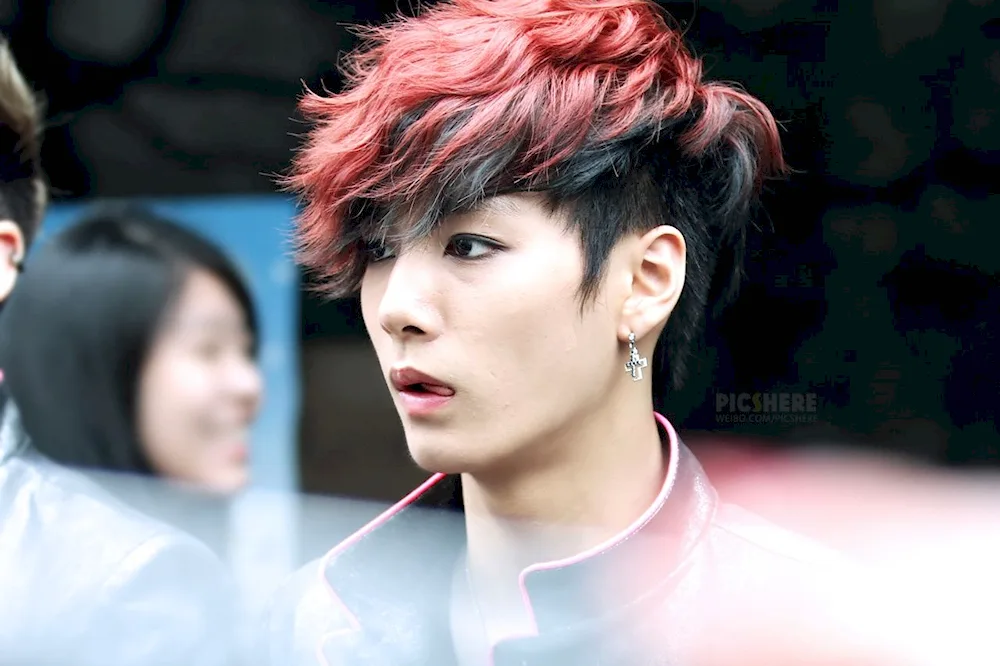 Korean men's haircuts for adolescents