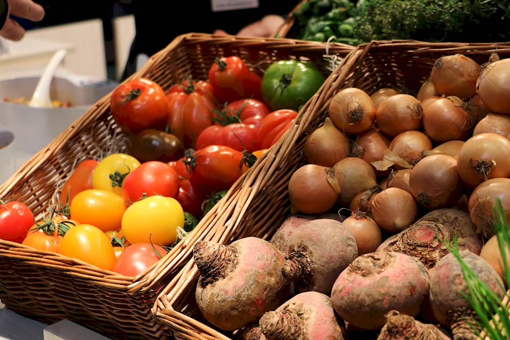 Brown fruits and vegetables