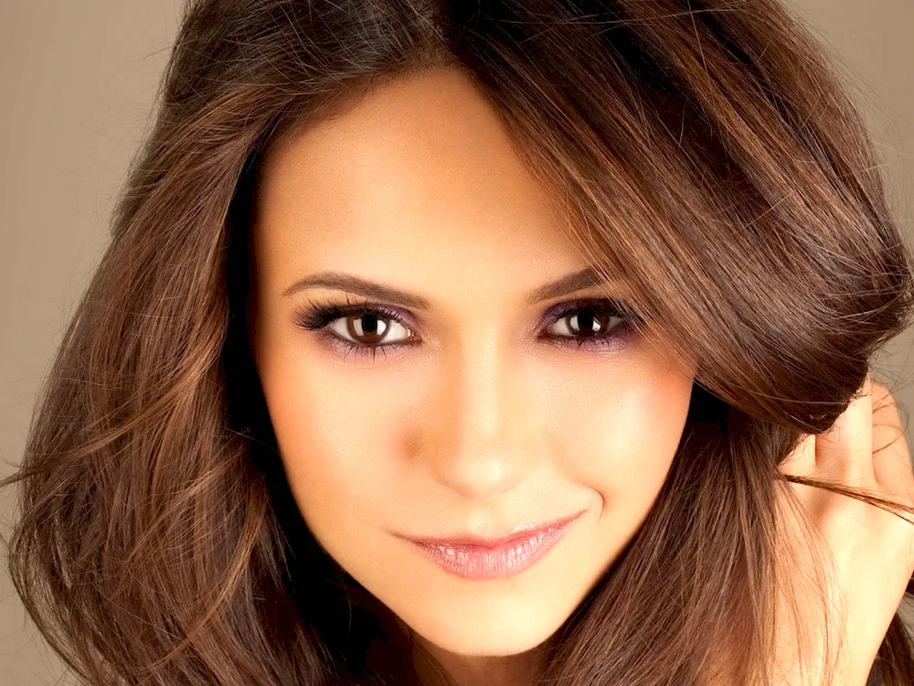 Brown hair colour