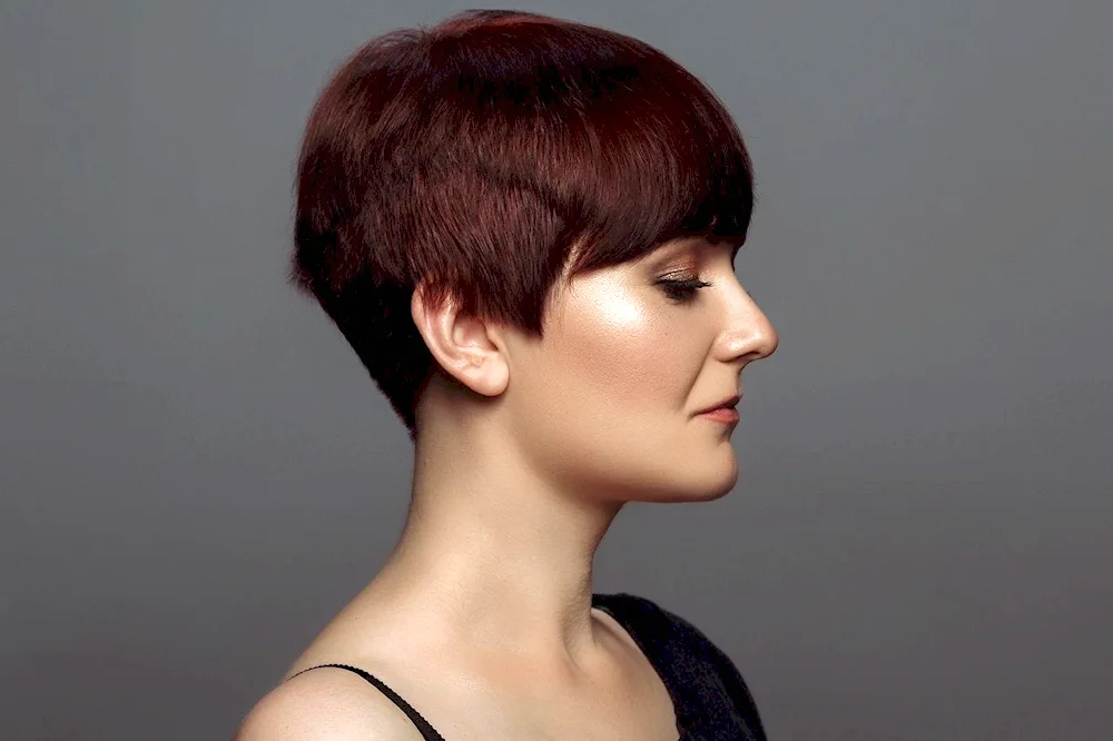 Short haircuts for thick hair