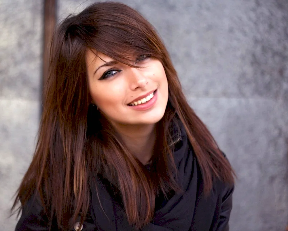 Slash fringes for long hair