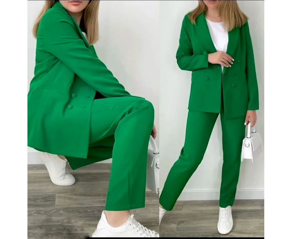 Double green women's suit