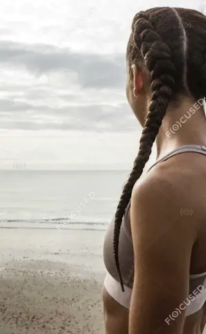 Braids on the sea