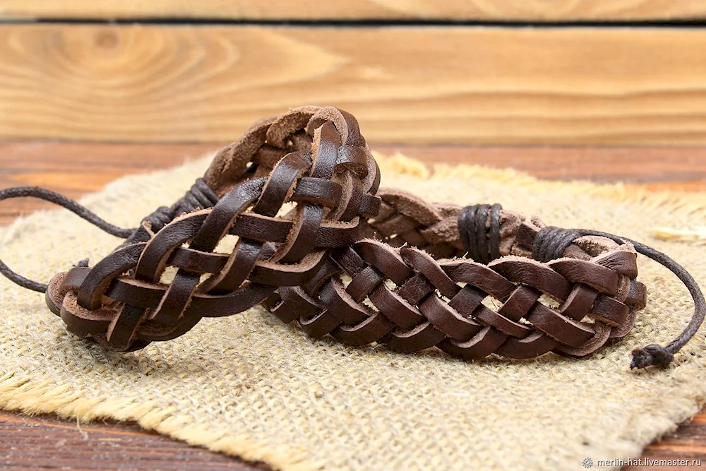 Belts braided