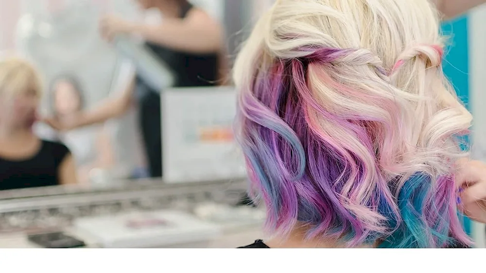 Colouring hair