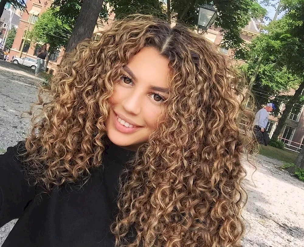 Dyed curls