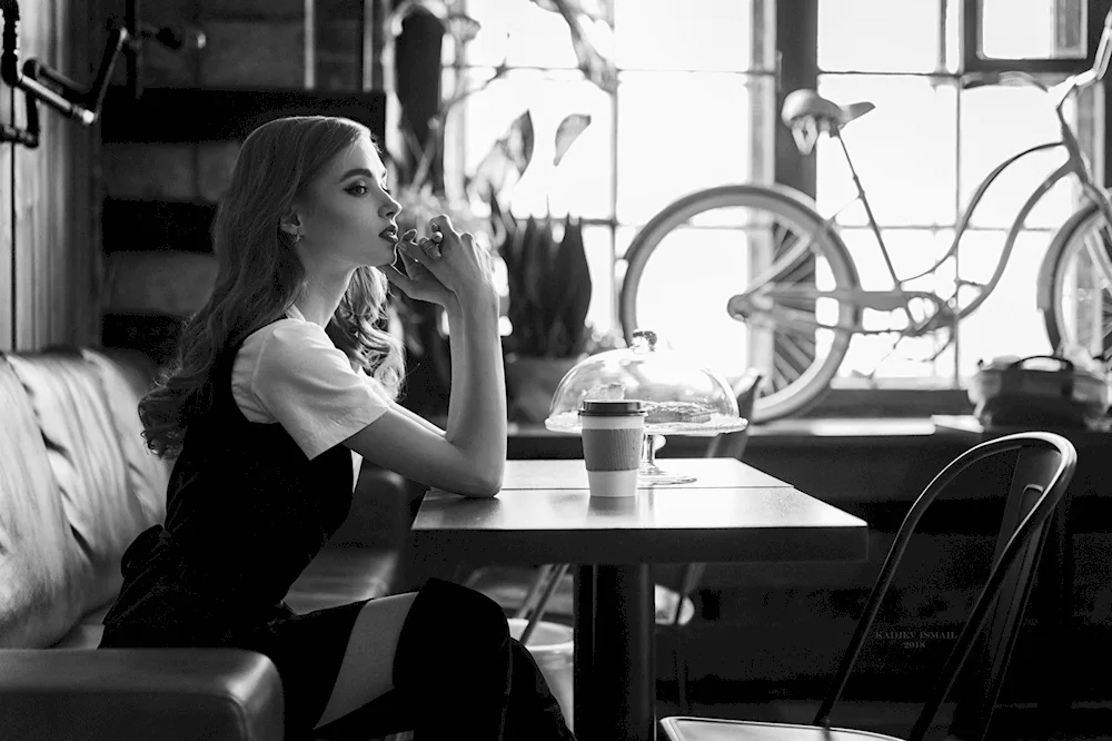 Crasy girl in a coffee shop