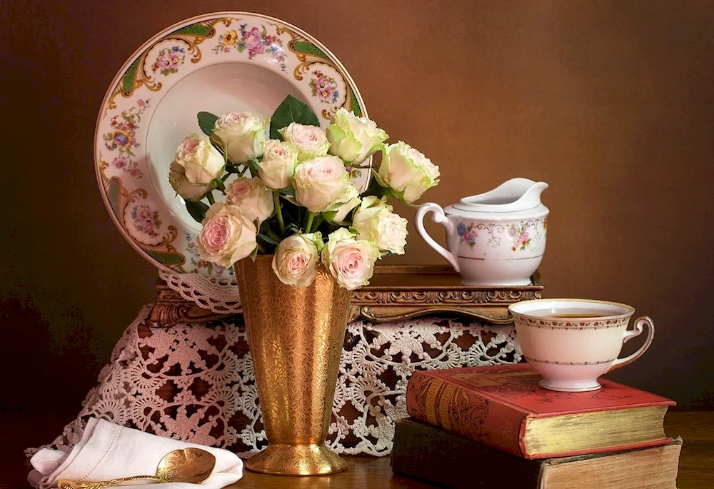 Beautiful crockery on the table